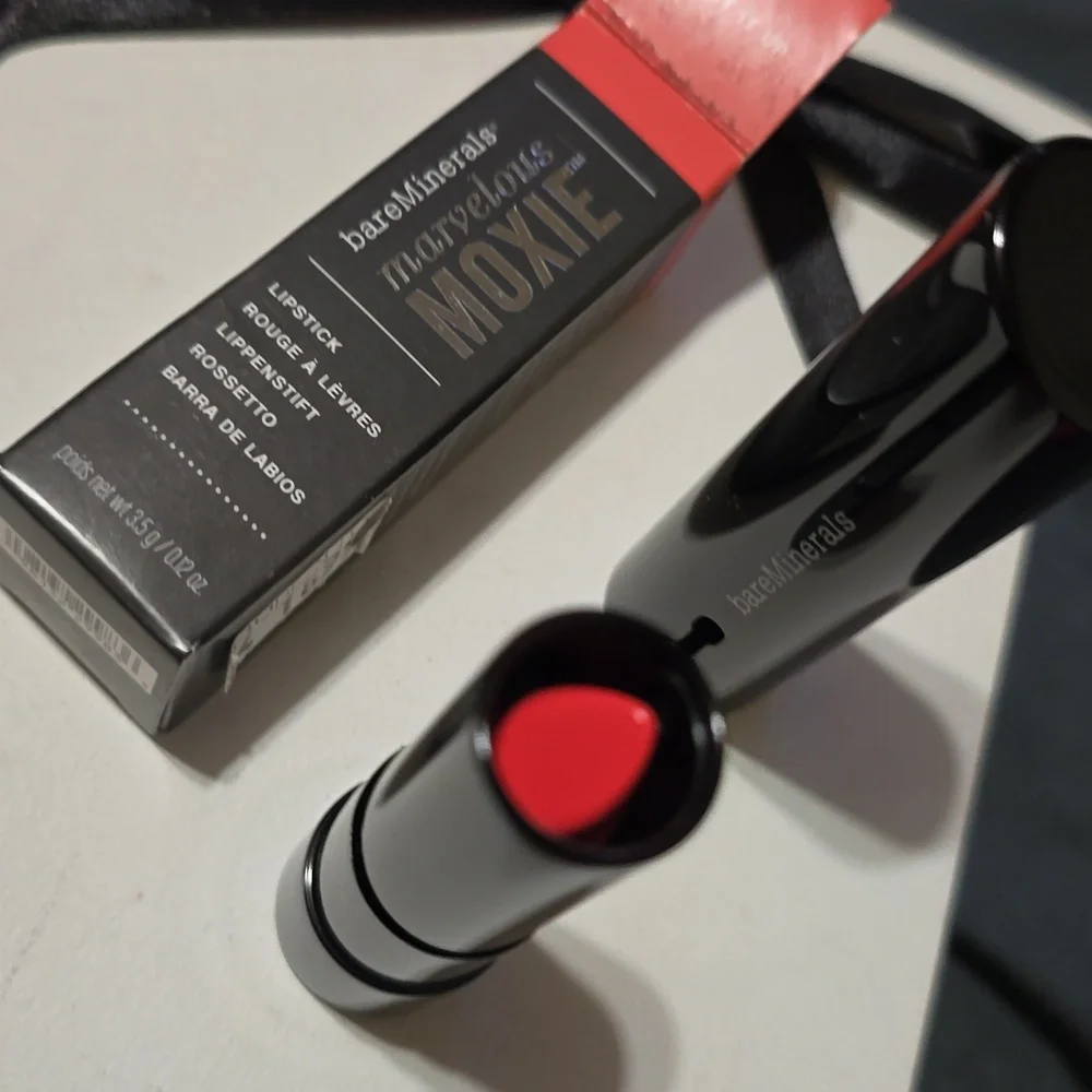 ❇️🧚‍♀️LIGHT IT UP BareMinerals RARE Moxie Lipstick NWT